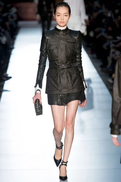 Look 7